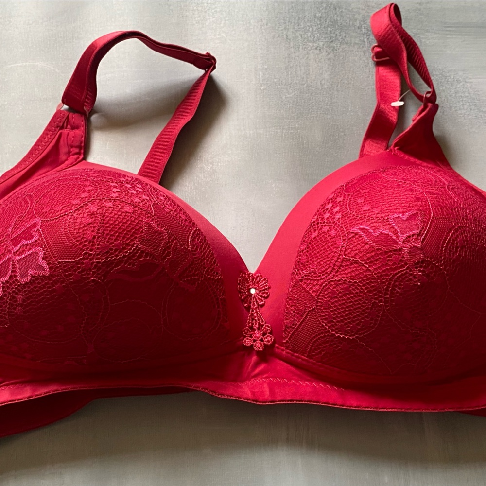 New without tags red wire free bra Prima Valentina 38D